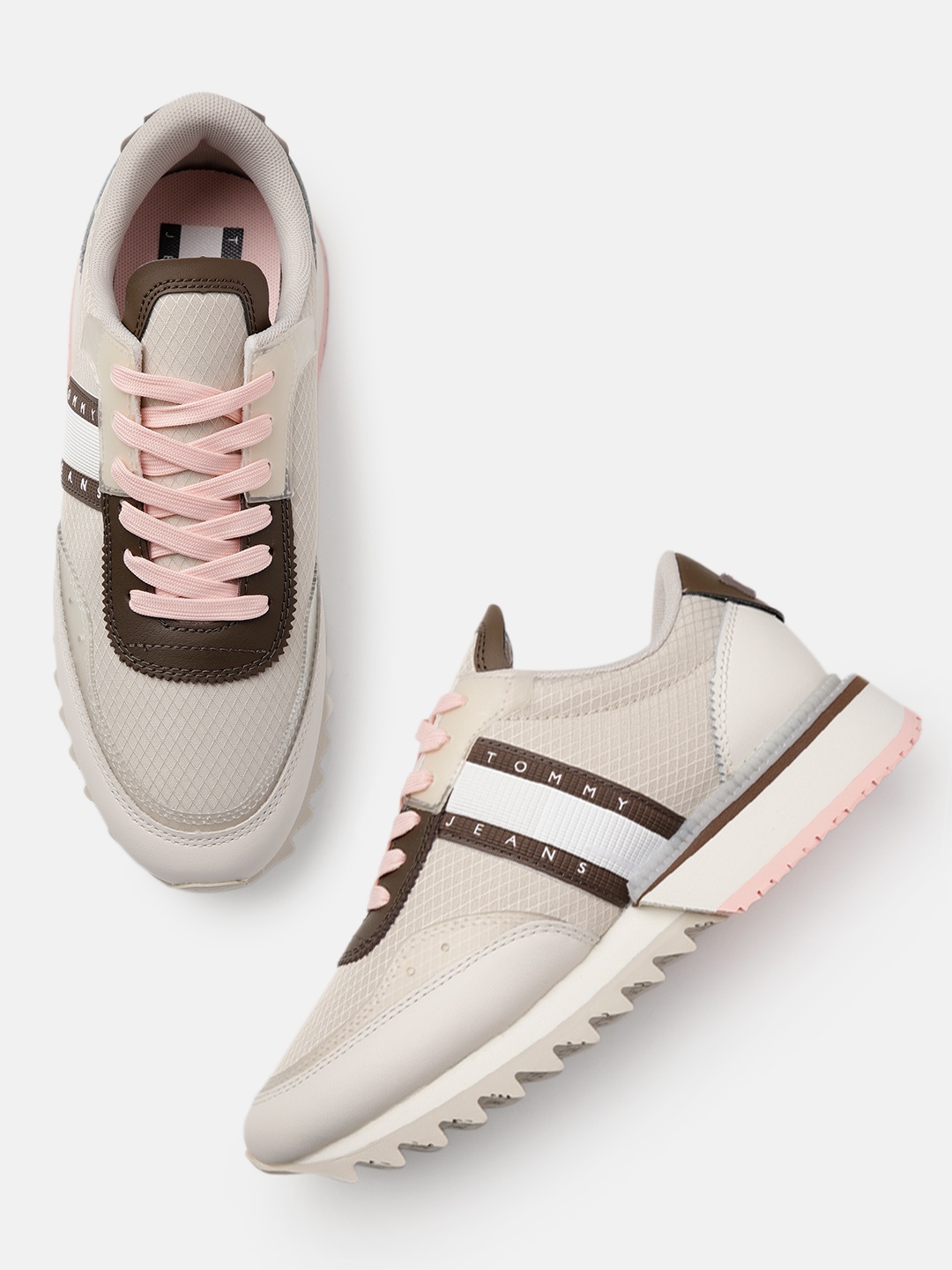 

Tommy Hilfiger Women Textured & Colourblocked Sneakers With Brand Logo Applique Detail, Beige