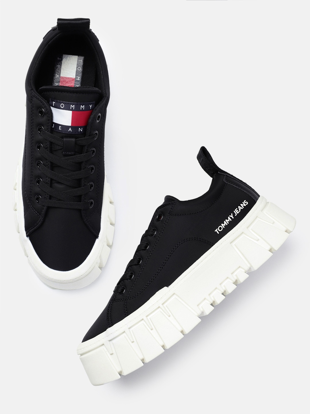 

Tommy Hilfiger Women Solid Sneakers, Black