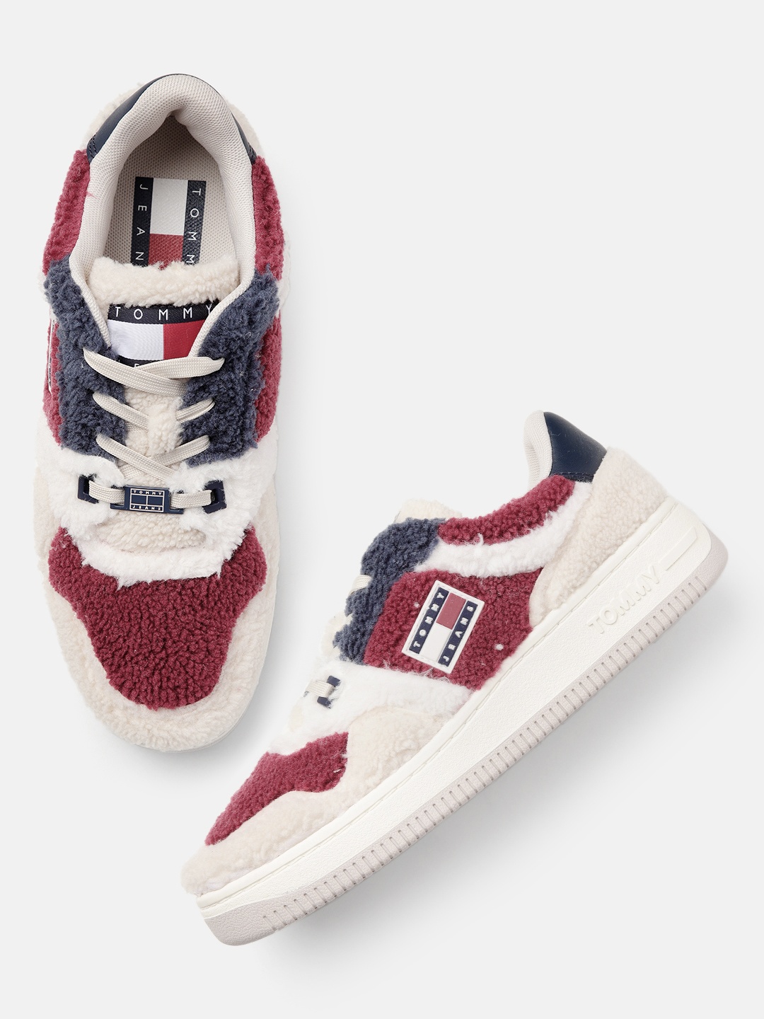 

Tommy Hilfiger Women Retro Basket Warm Colourblocked Sneakers, Off white