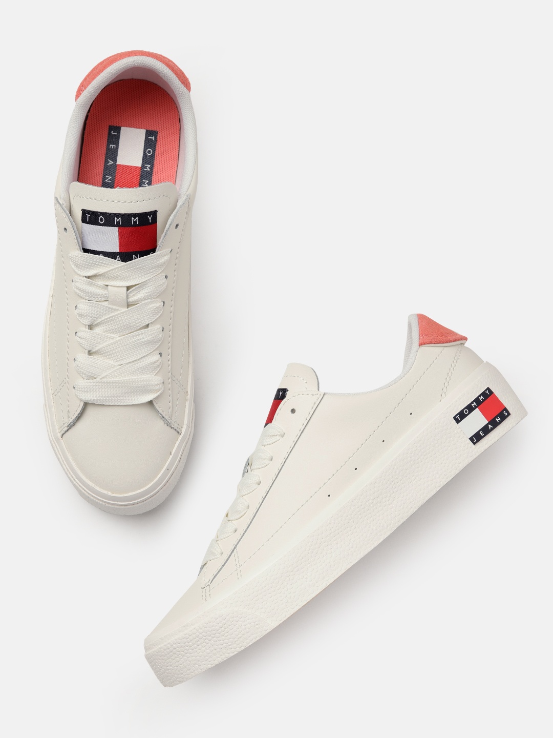 

Tommy Hilfiger Women Solid Leather Vulc Flatform Sneakers, Off white