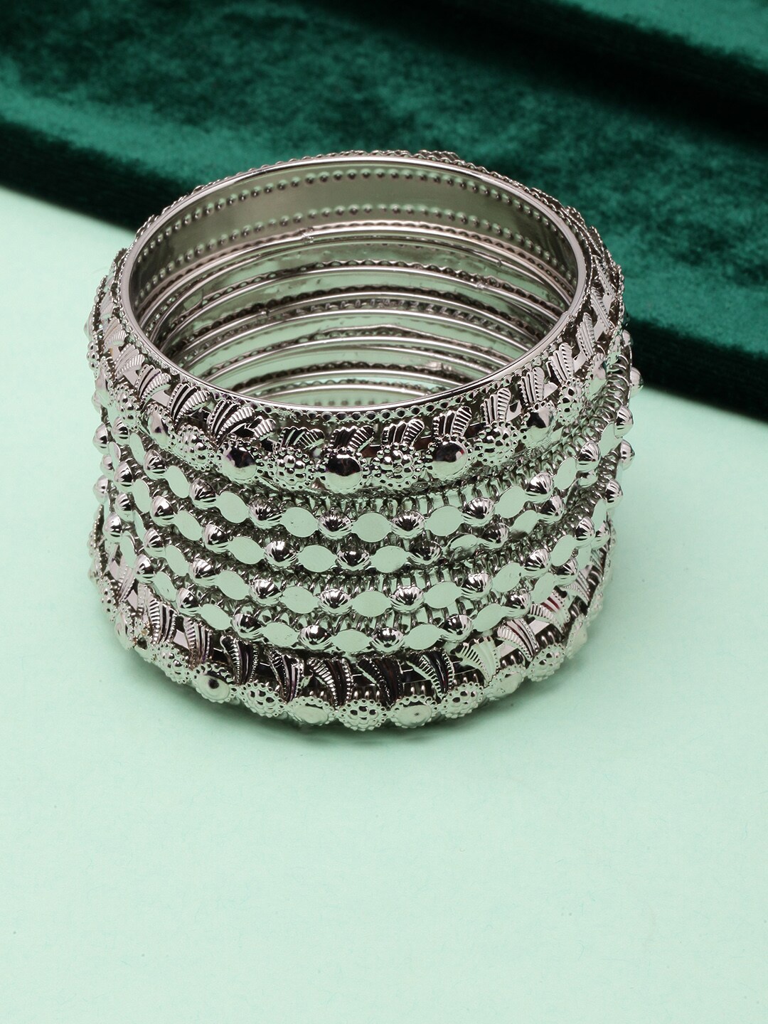 

DIVA WALK Set Of 6 Silver-Toned Silver-Plated Bangle-Style Bracelet