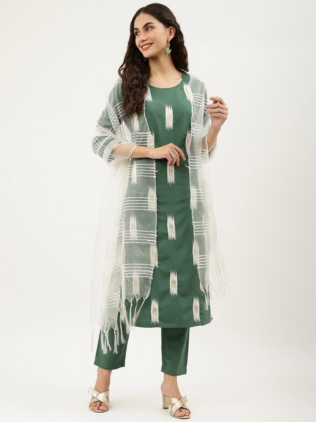 

NAINVISH Geometric Embroidered Thread Work Kurta With Trousers & Dupatta, Green