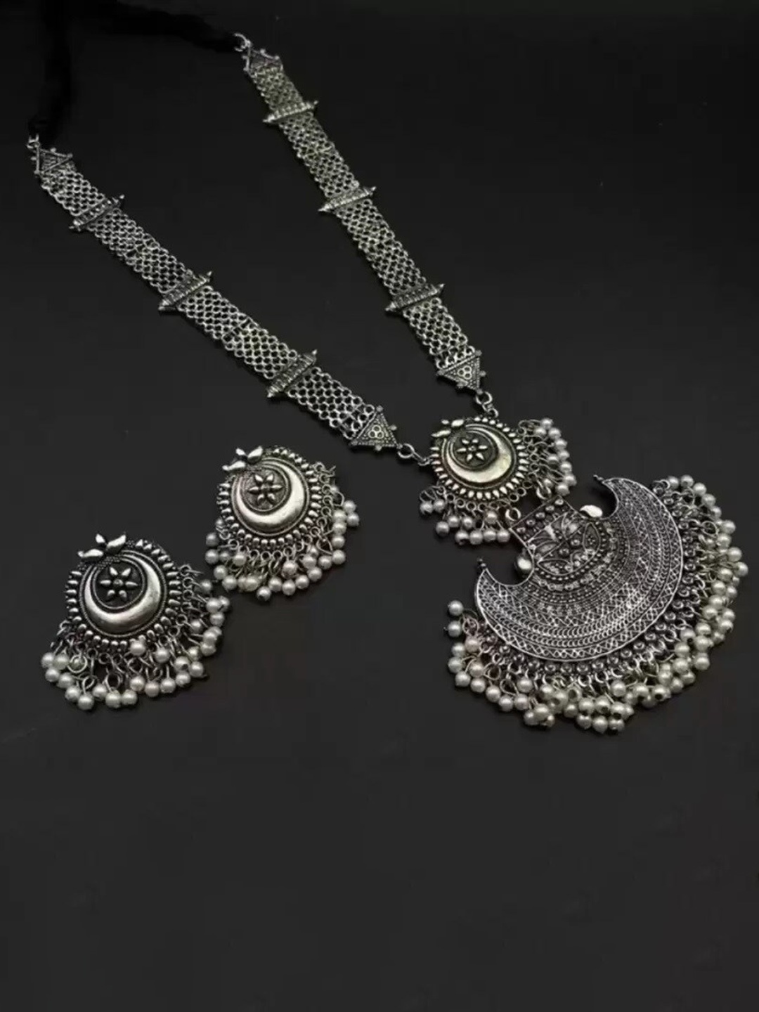 

Samridhi DC Set Of 2 Silver-Plated Oxidised Jewellery Set