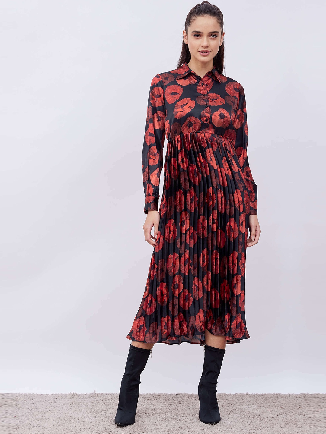 

SALT ATTIRE Floral Printed Accordion Pleats Fit And Flare Midi Dress, Black
