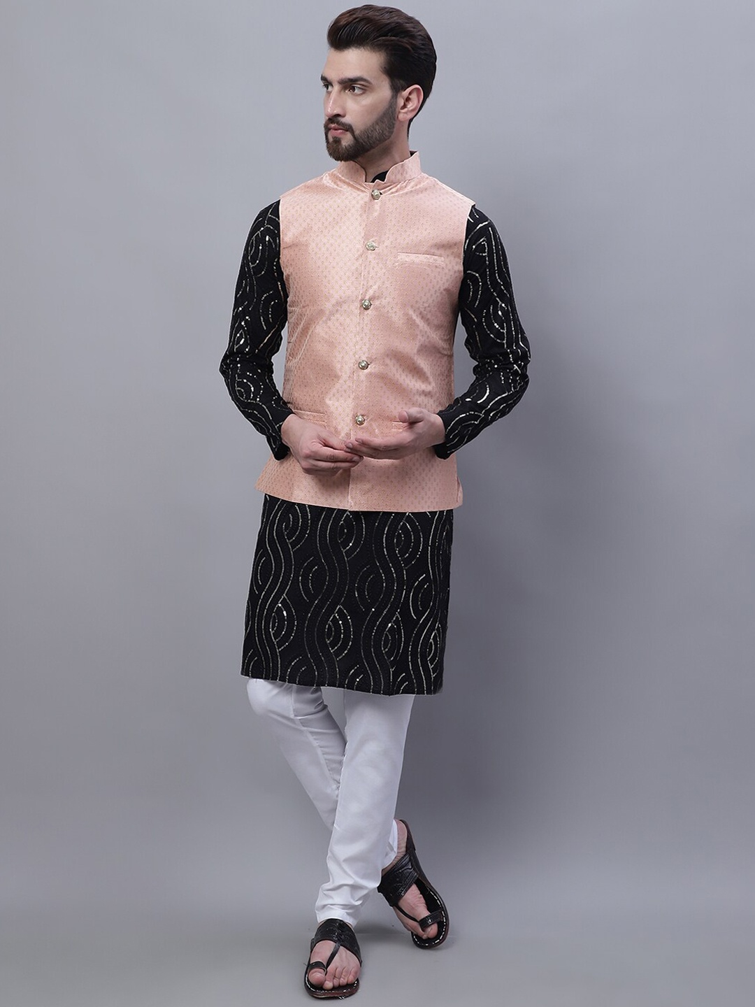 

SOJANYA Men Leheriya Embroidered Sequinned Pure Cotton Kurta With Churidar & Nehru Kurta, Black