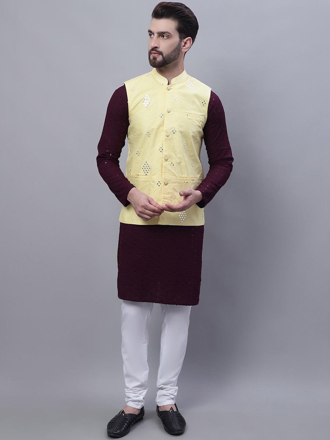 

SOJANYA Embroidered Regular Pure Cotton Kurta With Pyjamas With Nehru Jacket, Purple