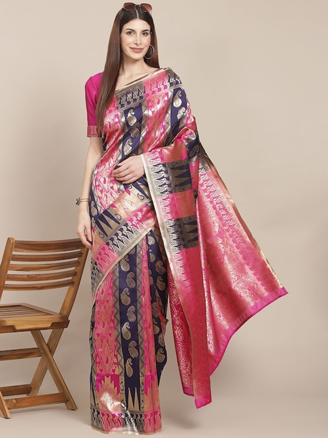 

DIVASTRI Ethnic Motif Zari Silk Blend Kanjeevaram Saree, Navy blue