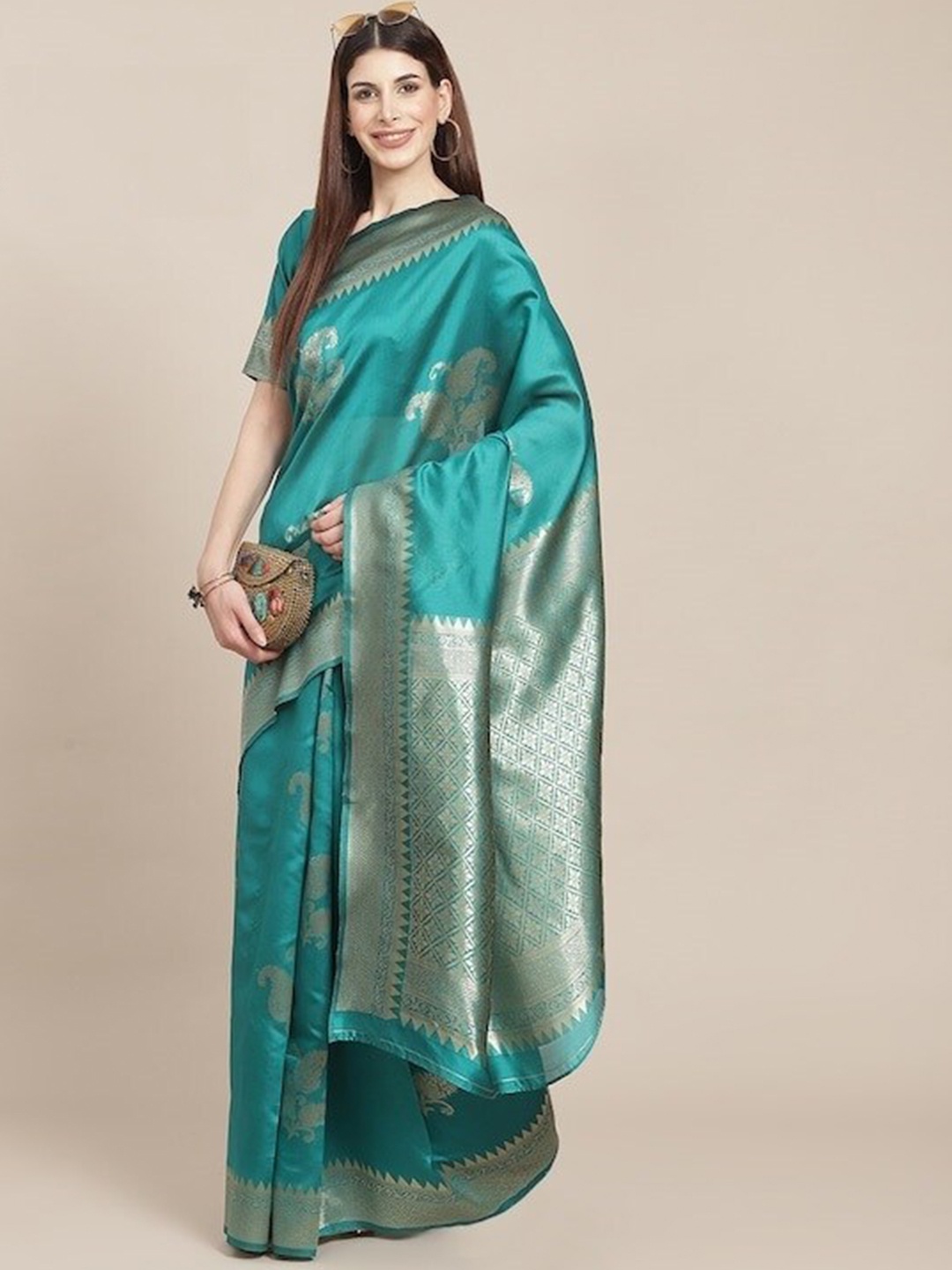 

DIVASTRI Paisley Zari Silk Blend Kanjeevaram Saree, Teal