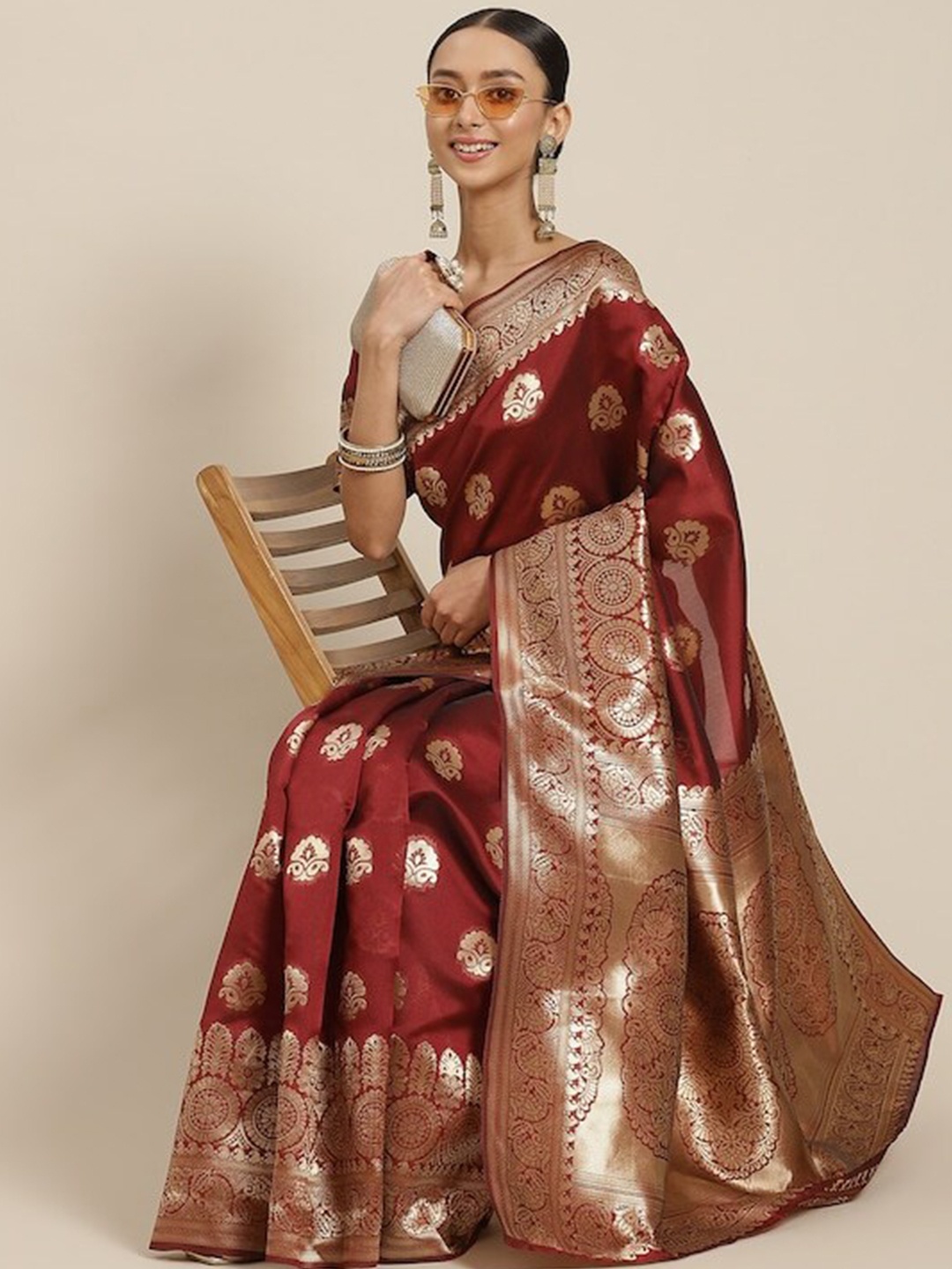 

DIVASTRI Ethnic Motif Zari Silk Blend Kanjeevaram Saree, Maroon