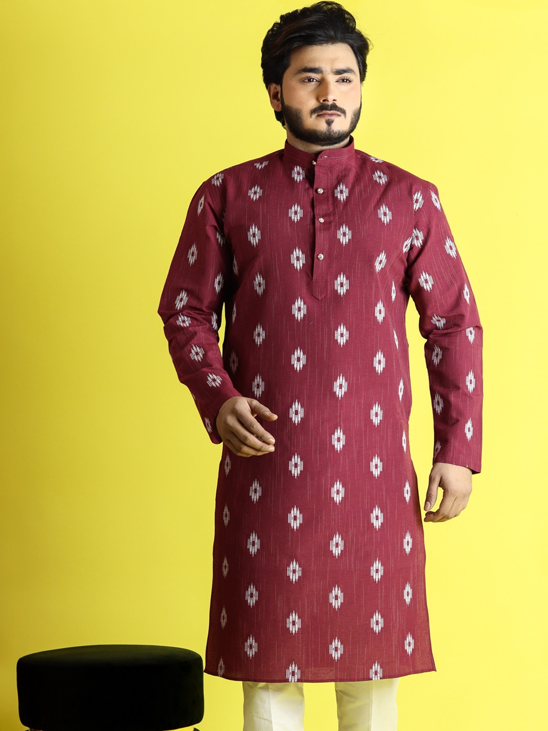 

Tibra Collection Ethnic Motifs Woven Design Band Collar Cotton Kurta, Maroon