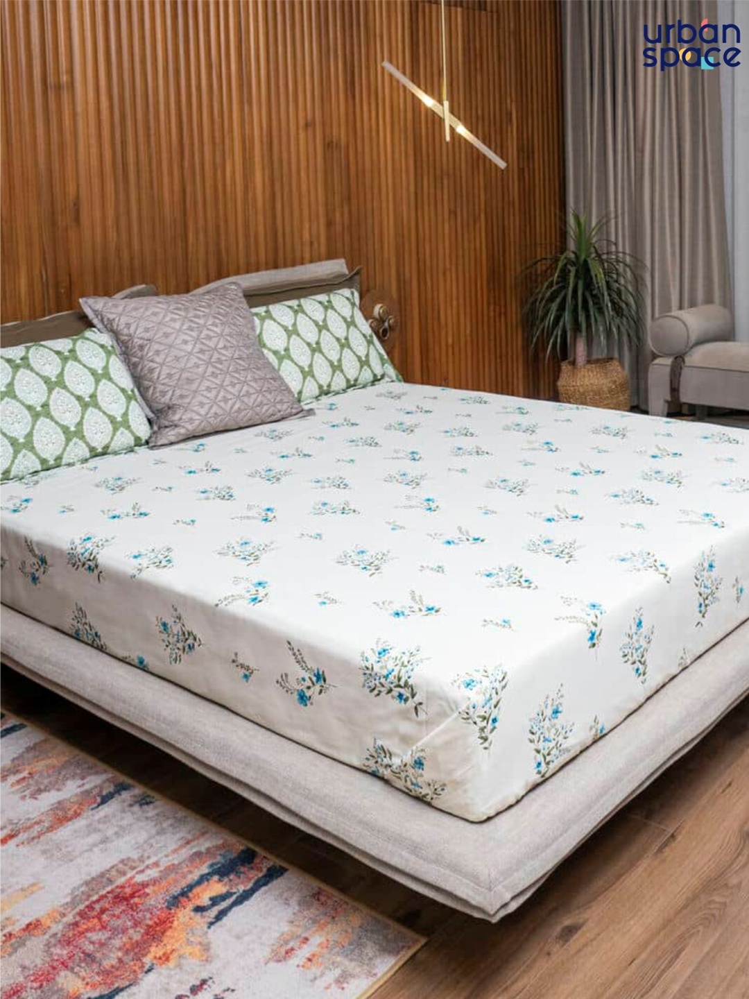 

URBAN SPACE White & Blue Floral Printed Pure Cotton Double Queen Bedding Set