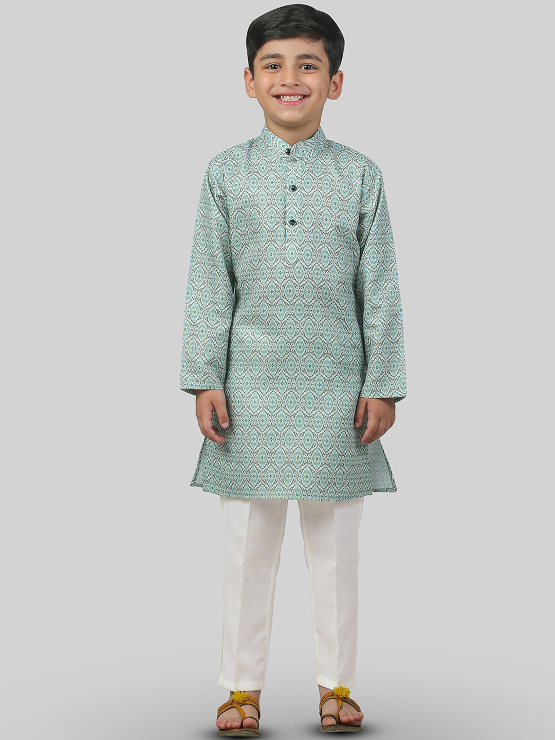 

BAESD Boys Ethnic Motifs Printed Straight Kurta with Pyjamas, White