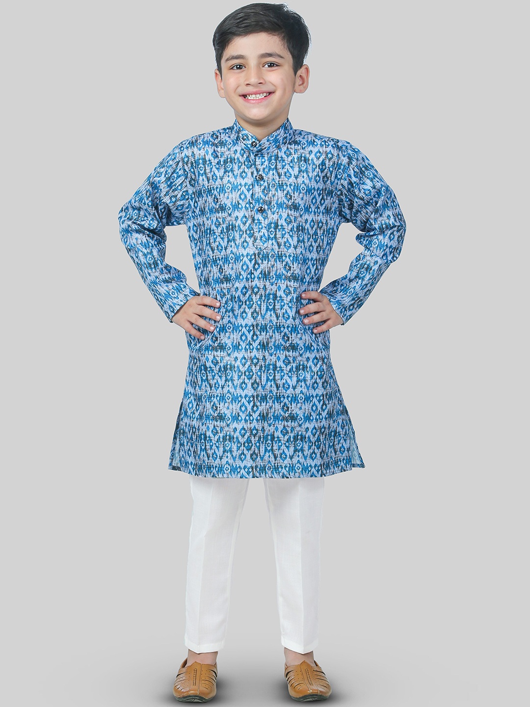 

BAESD Boys Printed Regular Kurta with Pyjamas, Blue