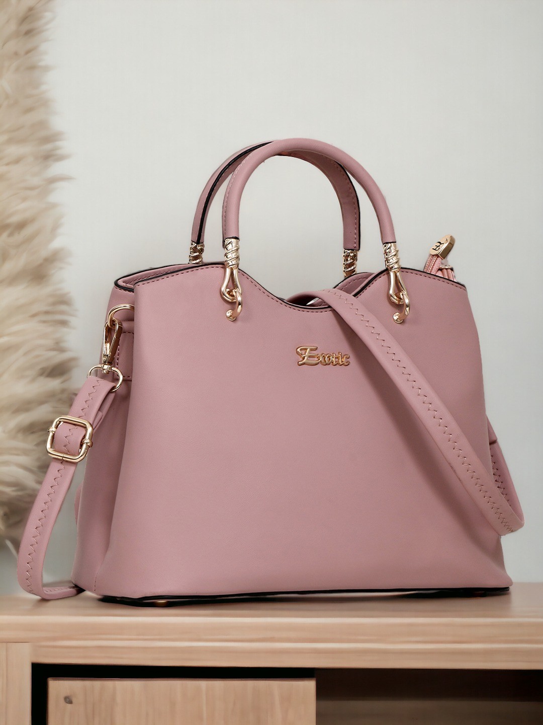 

Exotic PU Structured Handheld Bag, Pink