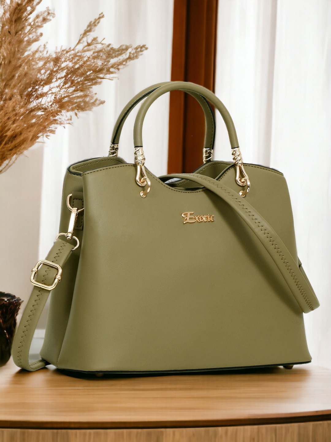 

Exotic Structured Handheld Bag, Olive