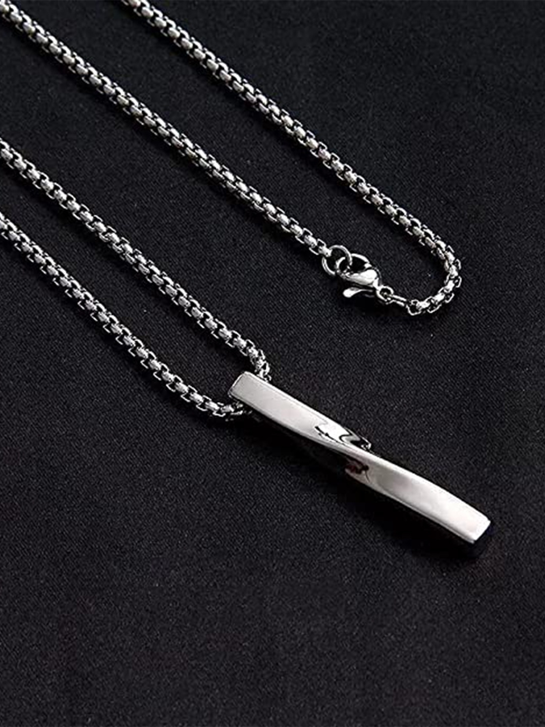 

KARISHMA KREATIONS Silver-Plated Chain With Pendant