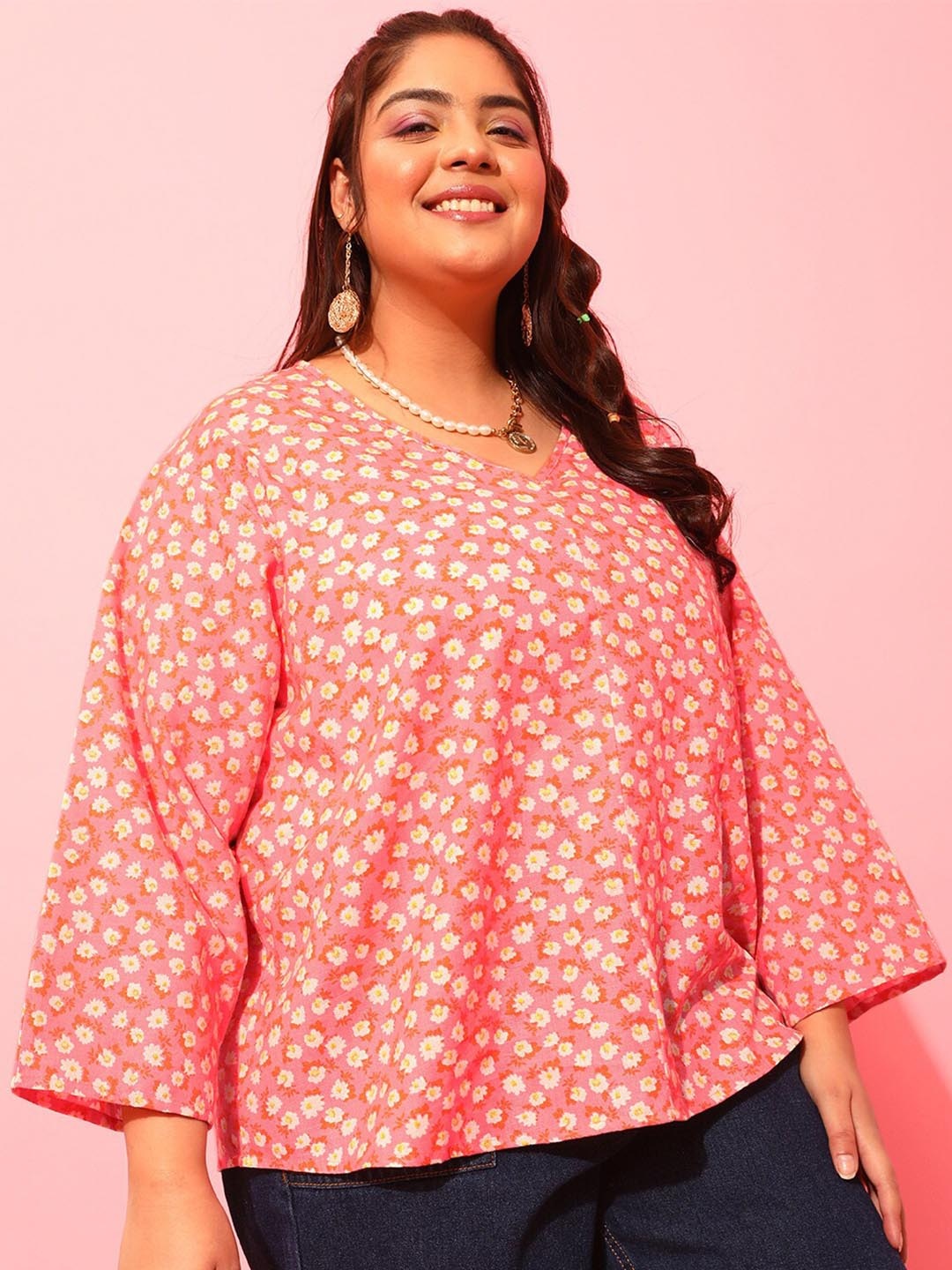 

CURVY STREET Peach-Coloured Plus Size Floral Printed V-Neck Crepe Top
