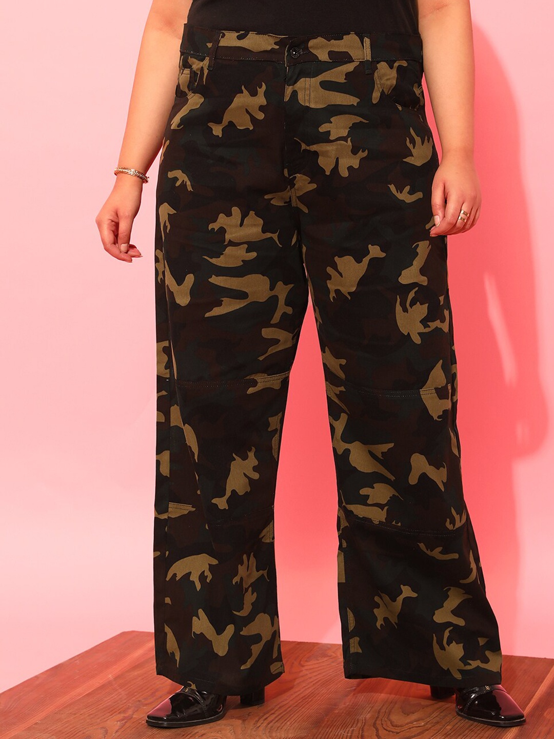 

CURVY STREET Women Plus Size Olive Green Printed Relaxed Straight Leg Pure Cotton Trousers