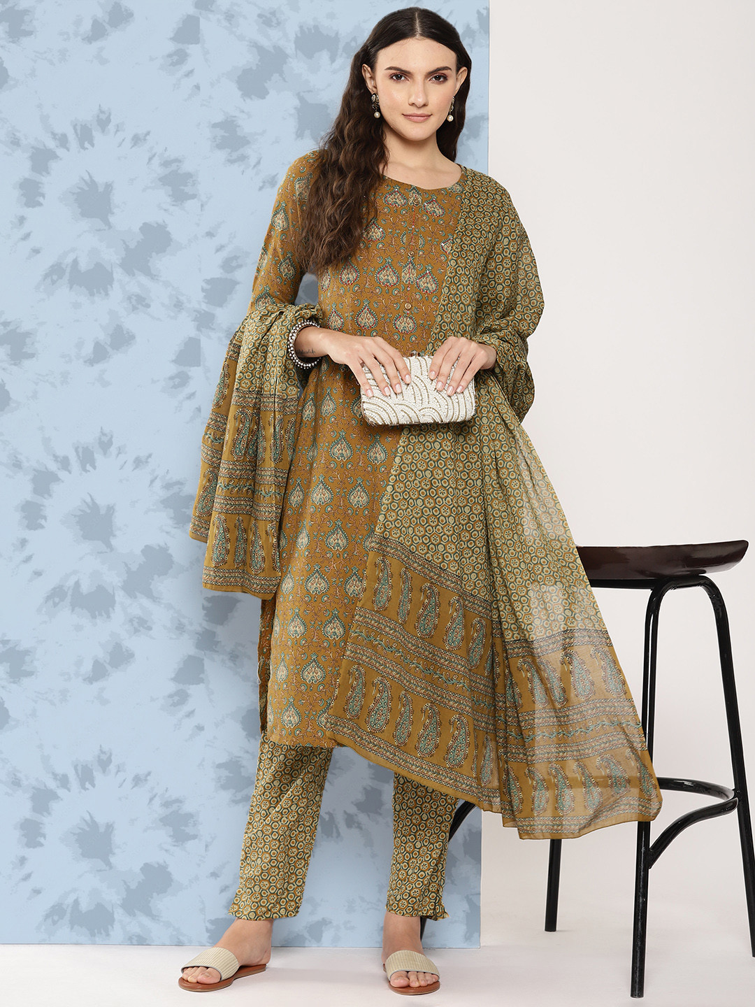 

Yufta Women Ethnic Motifs Printed Pure Cotton Kurta with Trousers & Dupatta, Mustard
