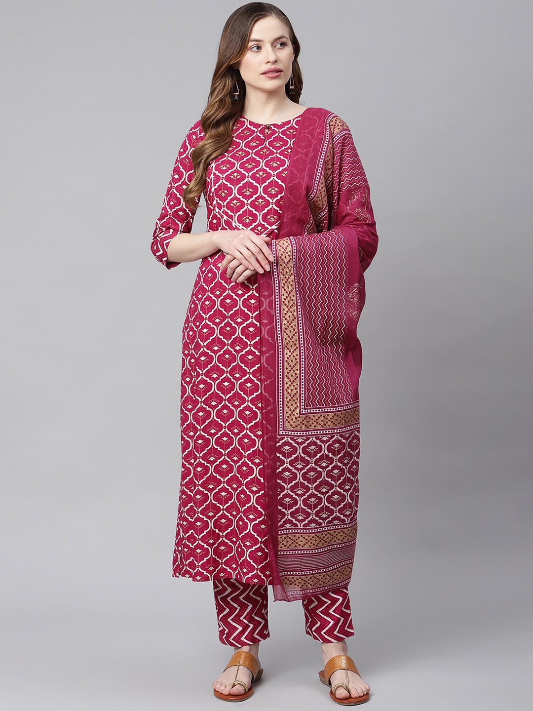 

Sringam Ethnic Motifs Printed Keyhole Neck Kurta With Trousers & Dupatta, Magenta