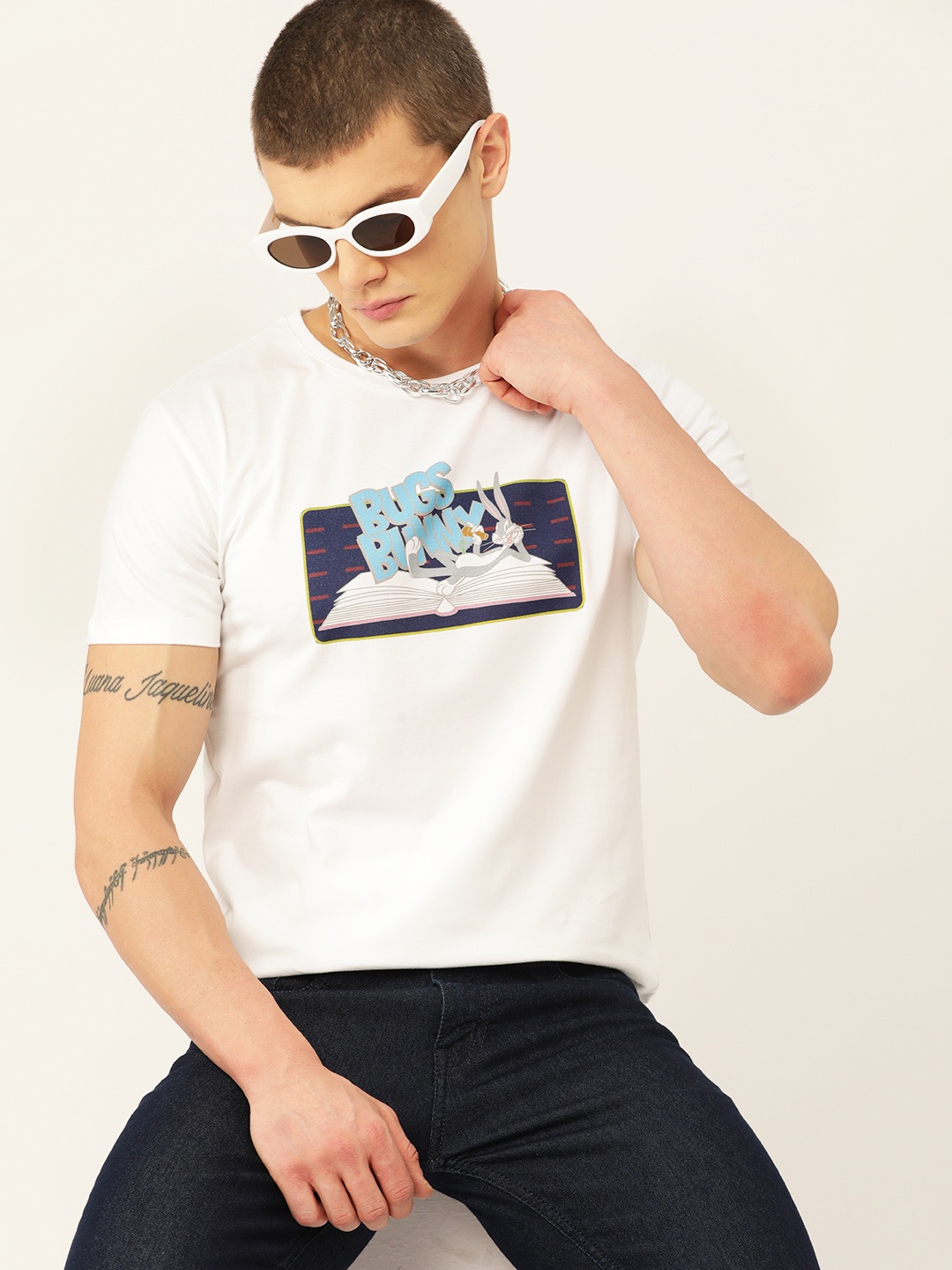 

Kook N Keech Men Bugs Bunny Printed Loose T-shirt, White