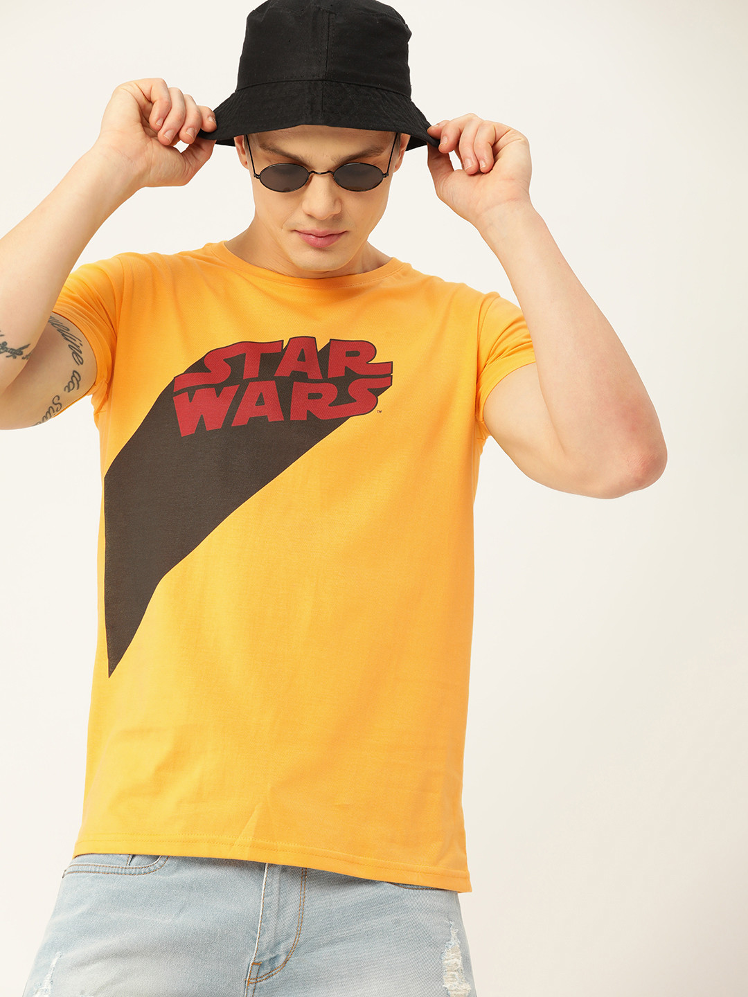 

Kook N Keech Men Star Wars Printed T-shirt, Yellow