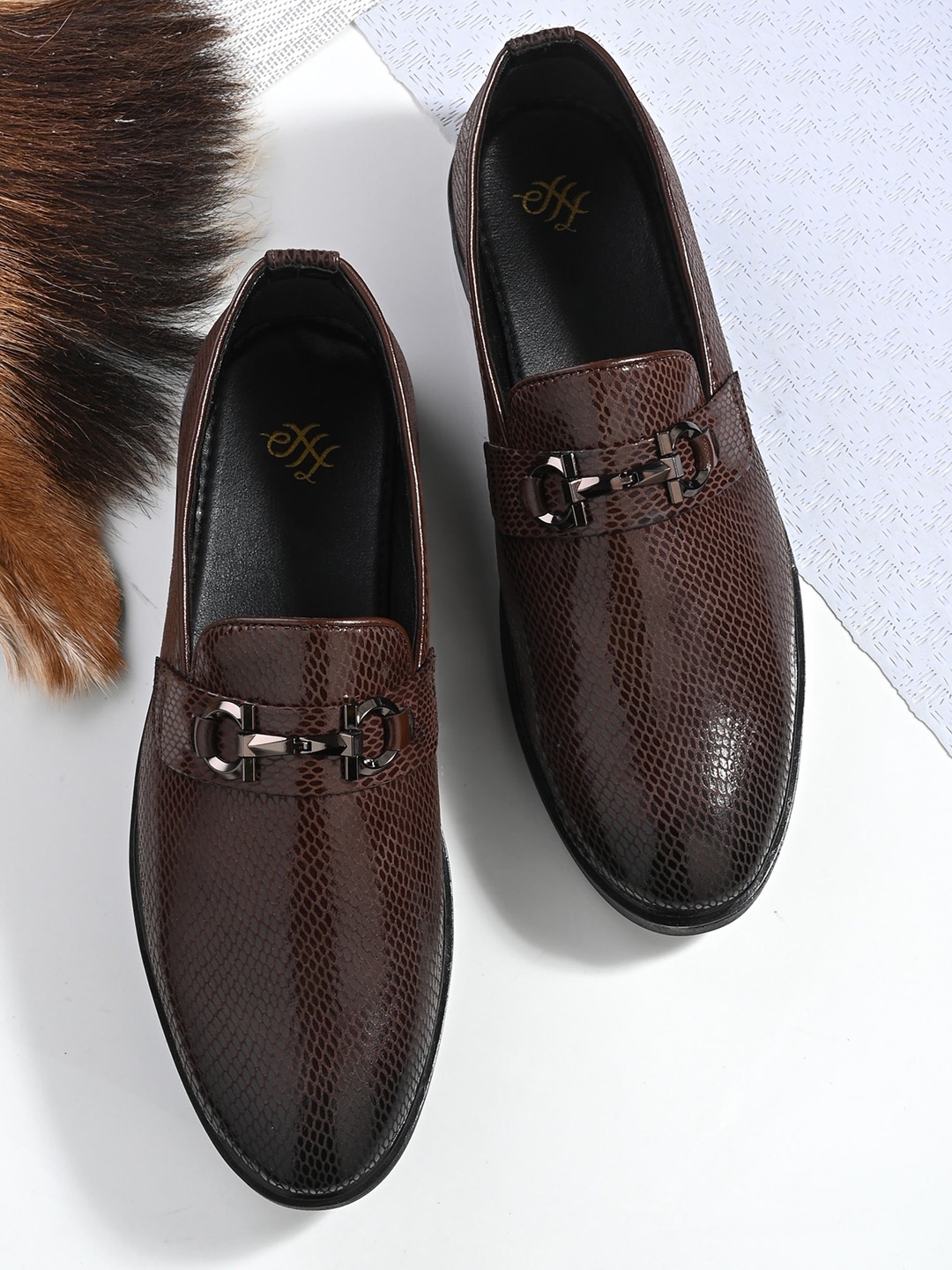 

House of Pataudi Men Textured Formal Loafers, Brown