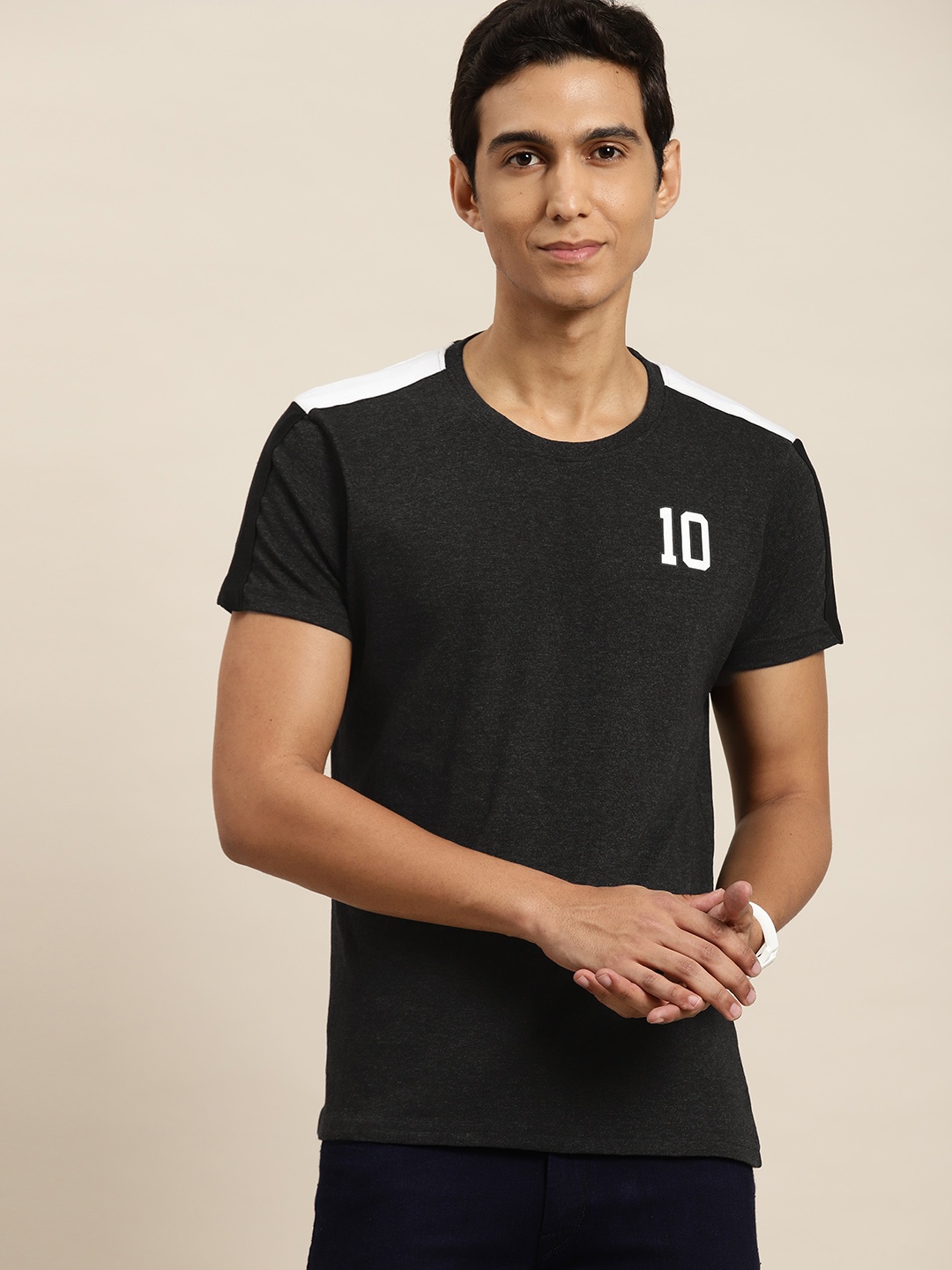 

HERE&NOW Solid T-shirt, Black