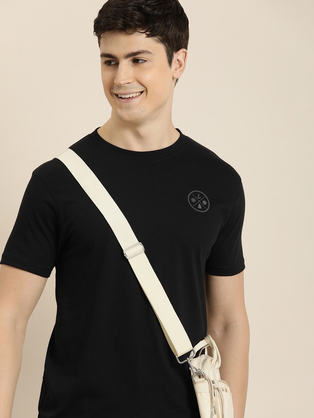 

HERE&NOW Round Neck T-shirt, Black