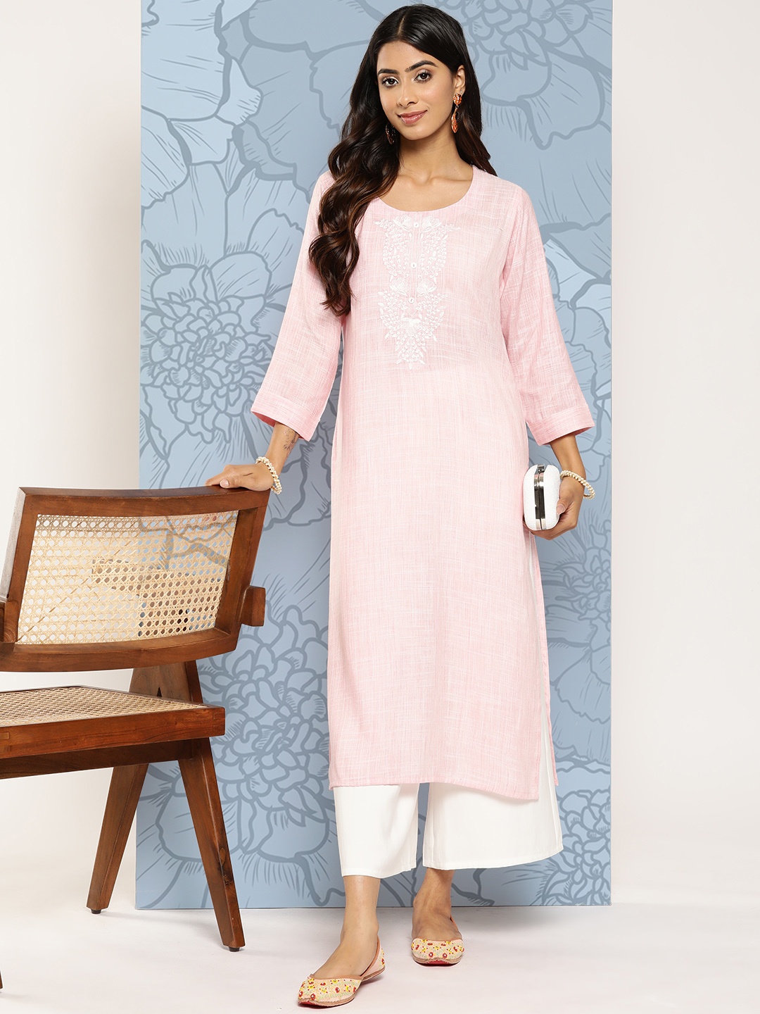 

ZOLA Floral Embroidered Kurta, Pink