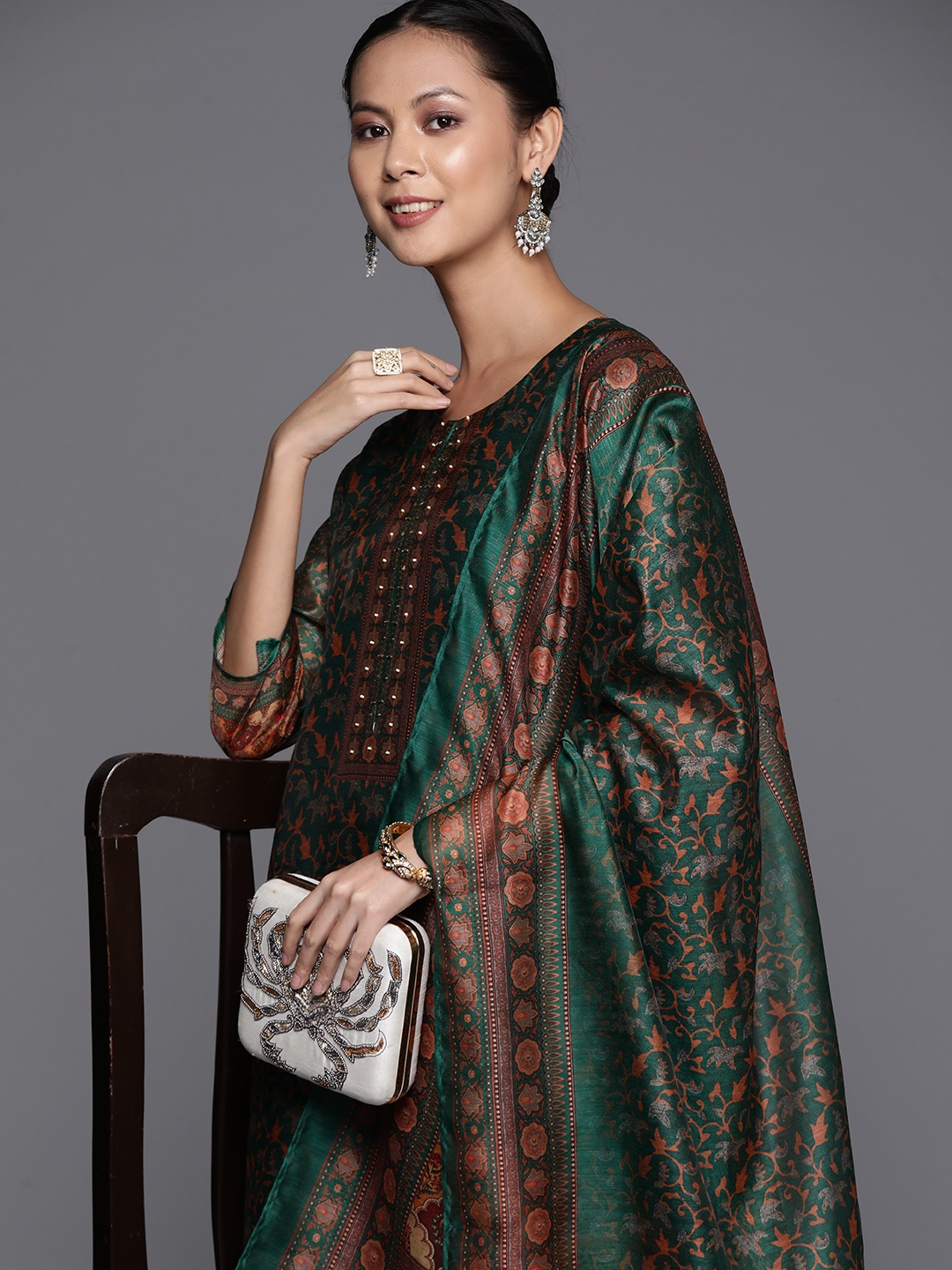 

Varanga Ethnic Motifs Printed Sequinned Chanderi Cotton Kurta with Trousers & Dupatta, Green