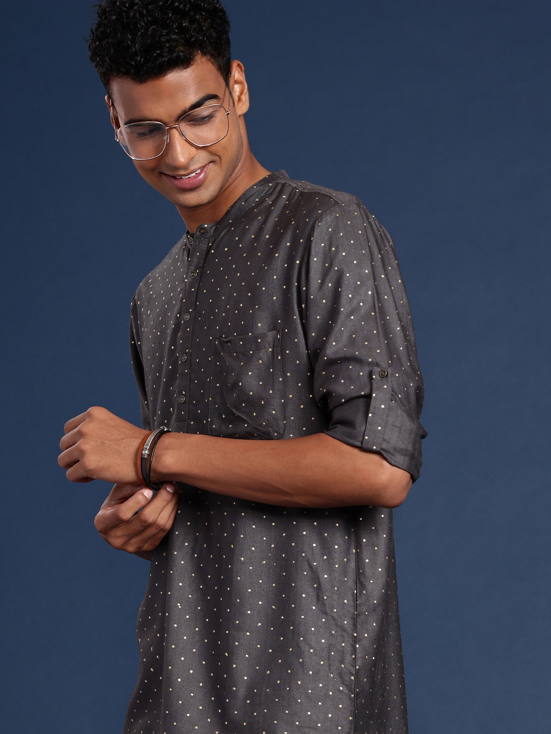 

Taavi Rogan Polka Dot Printed Short Kurta, Grey