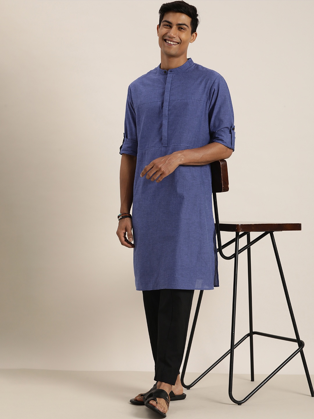 

Taavi Pure Cotton Solid Band Collar Nagari weaves Kurta with Trousers, Purple