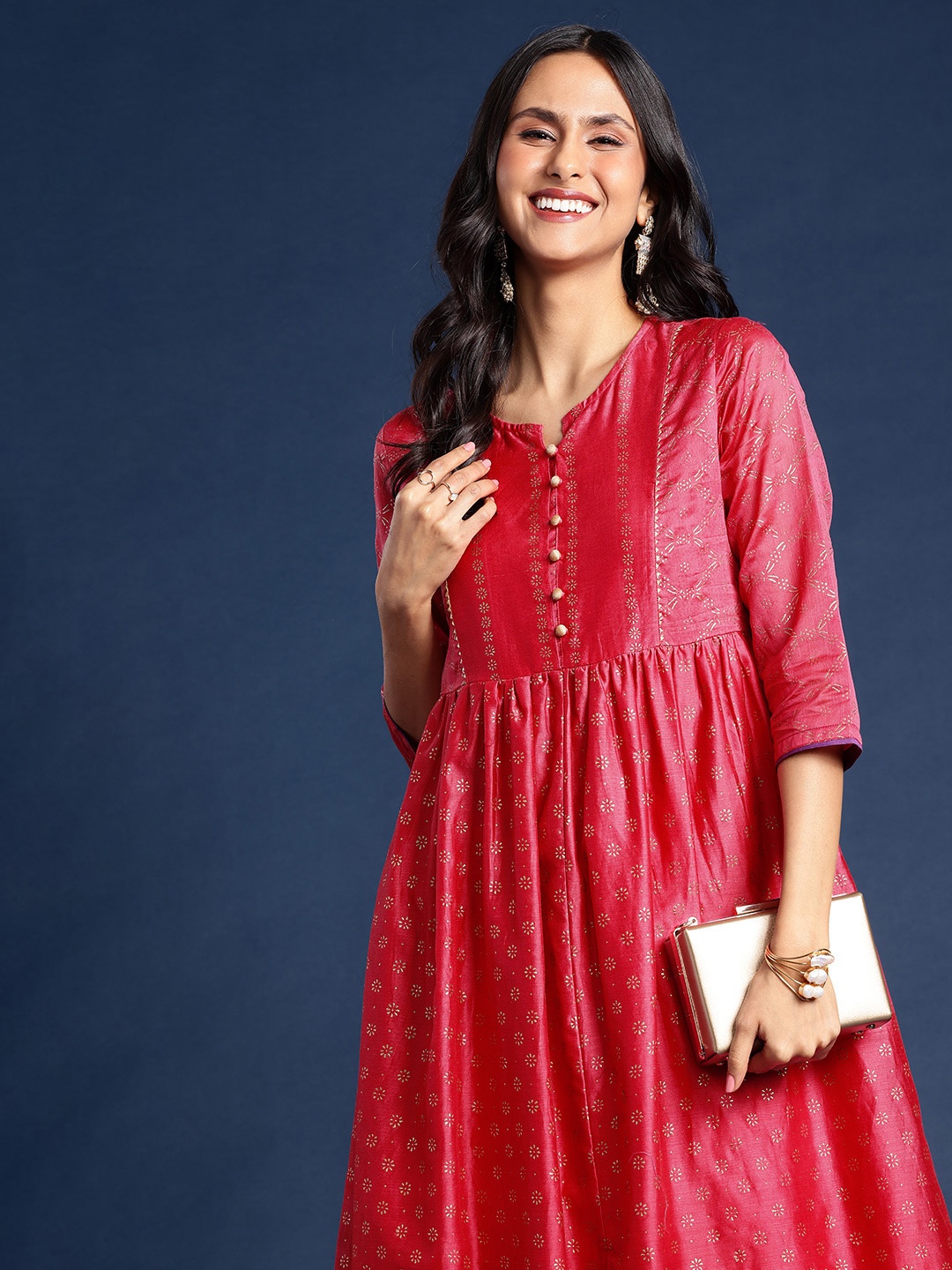 

Taavi Women Rogan Ethnic Motifs Self Design Kurta With Palazzos, Pink