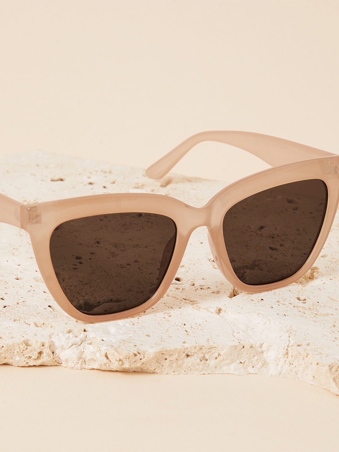 

Accessorize London Women's Light Pink Chunky Cateye Sunglasses, Brown