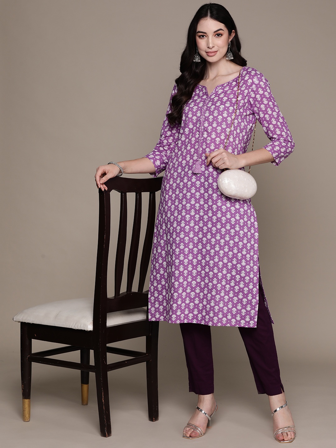 

Anubhutee Women Ethnic Motifs Printed Sequinned Cotton Kurta, Violet