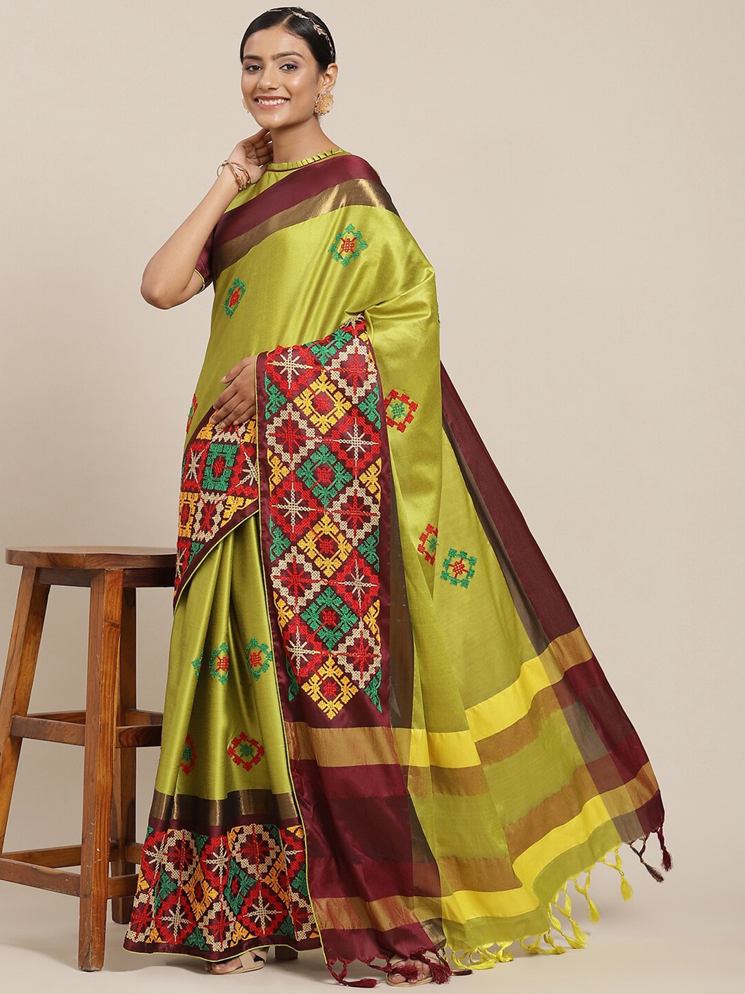 

KALINI Ethnic Motifs Embroidered Silk Cotton Saree, Green