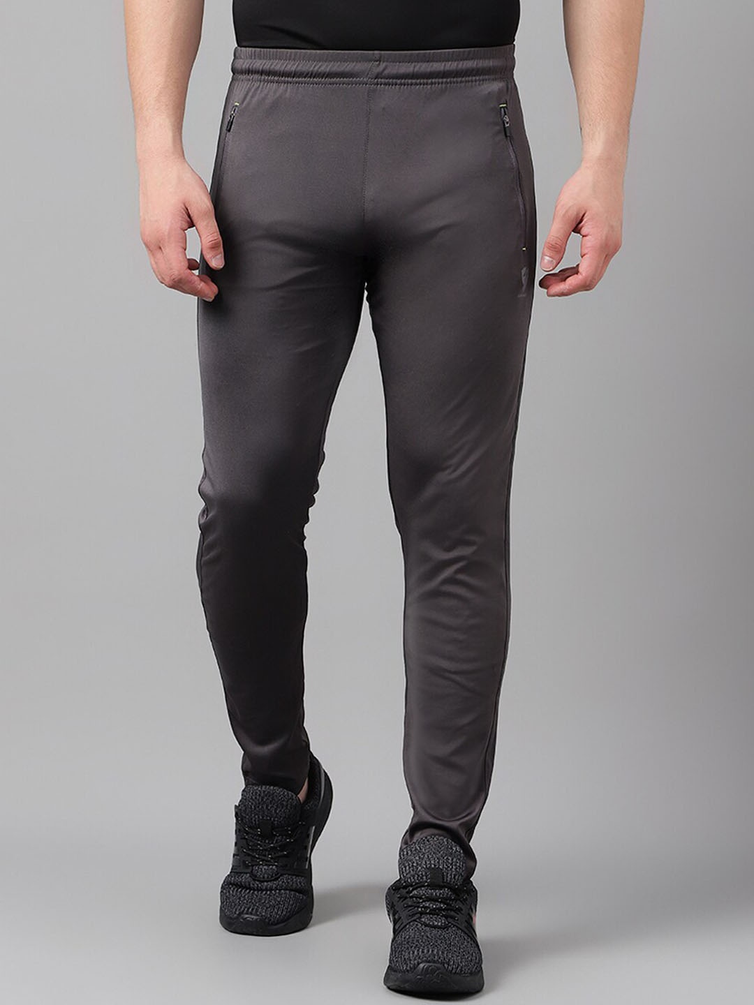 

UNPAR Men Comfort Regular Fit Mid-Rise Track Pants, Grey