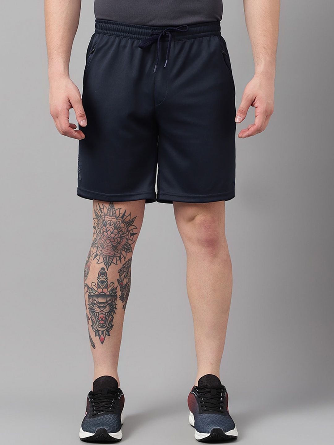

UNPAR Men Mid Rise Sports Shorts, Navy blue