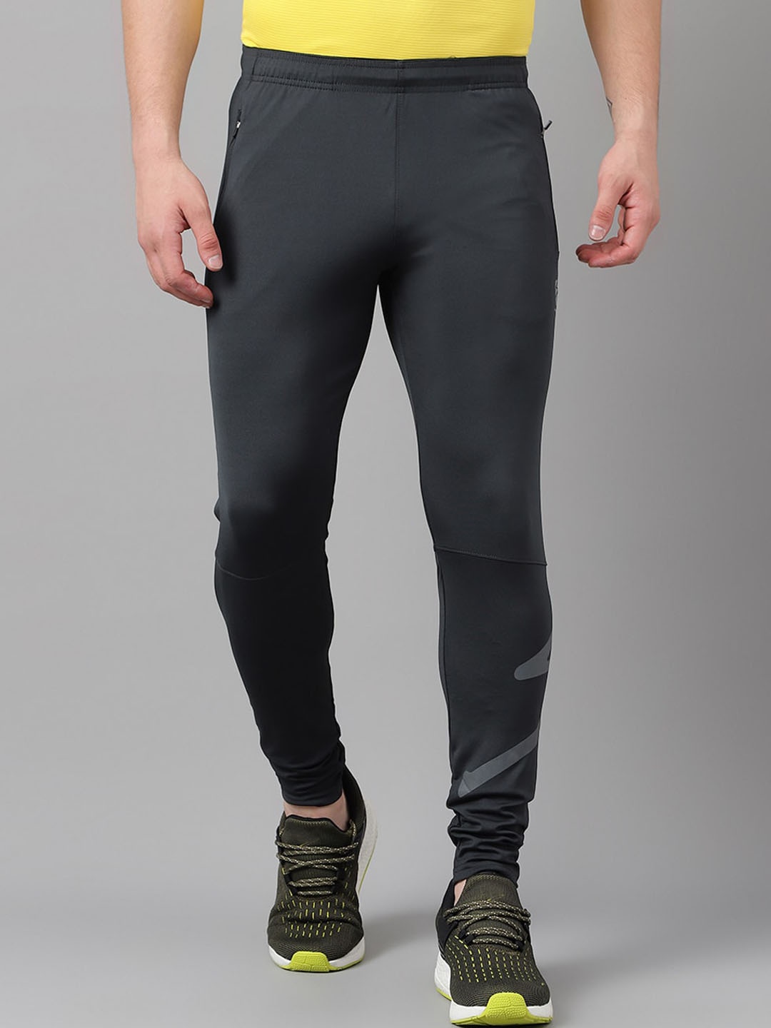 

UNPAR Men Slim-Fit Track Joggers, Grey
