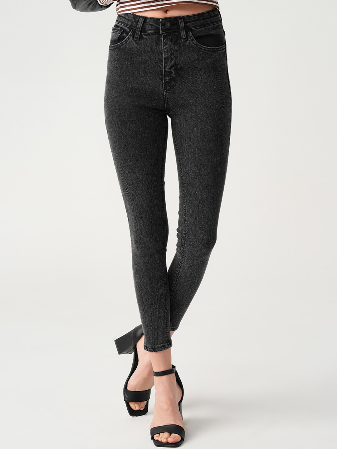 

PRET A TUER Women Skinny Fit Mid-Rise Jeans, Grey
