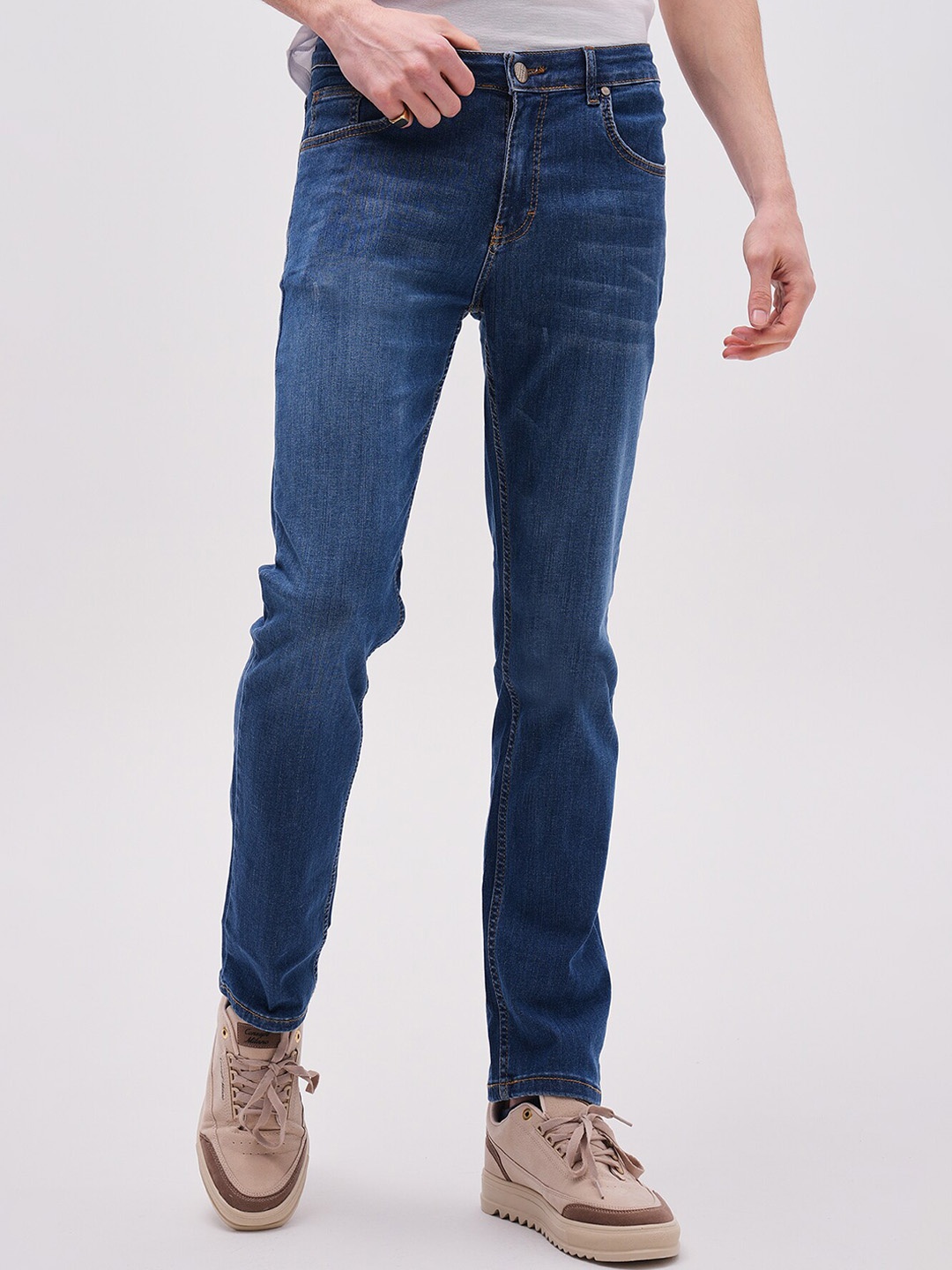 

PRET A TUER Men Slim Fit Mid-Rise Light Fade Whiskers Stretchable Jeans, Blue