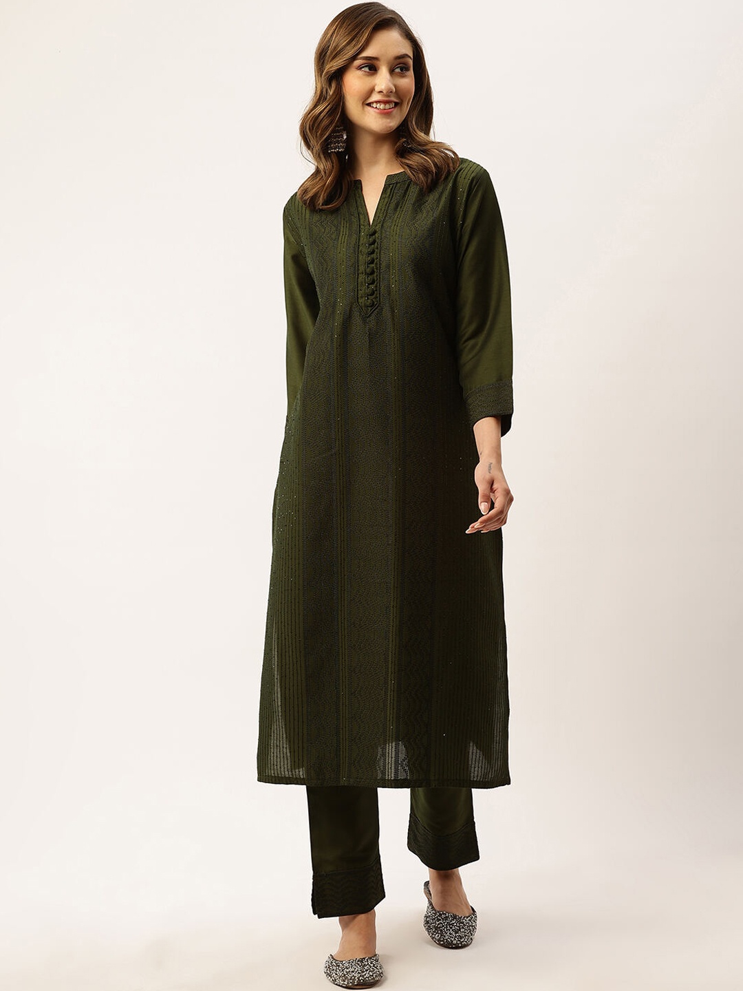 

ZOLA Green Abstract Embroidered Thread Work Kurta with Trousers