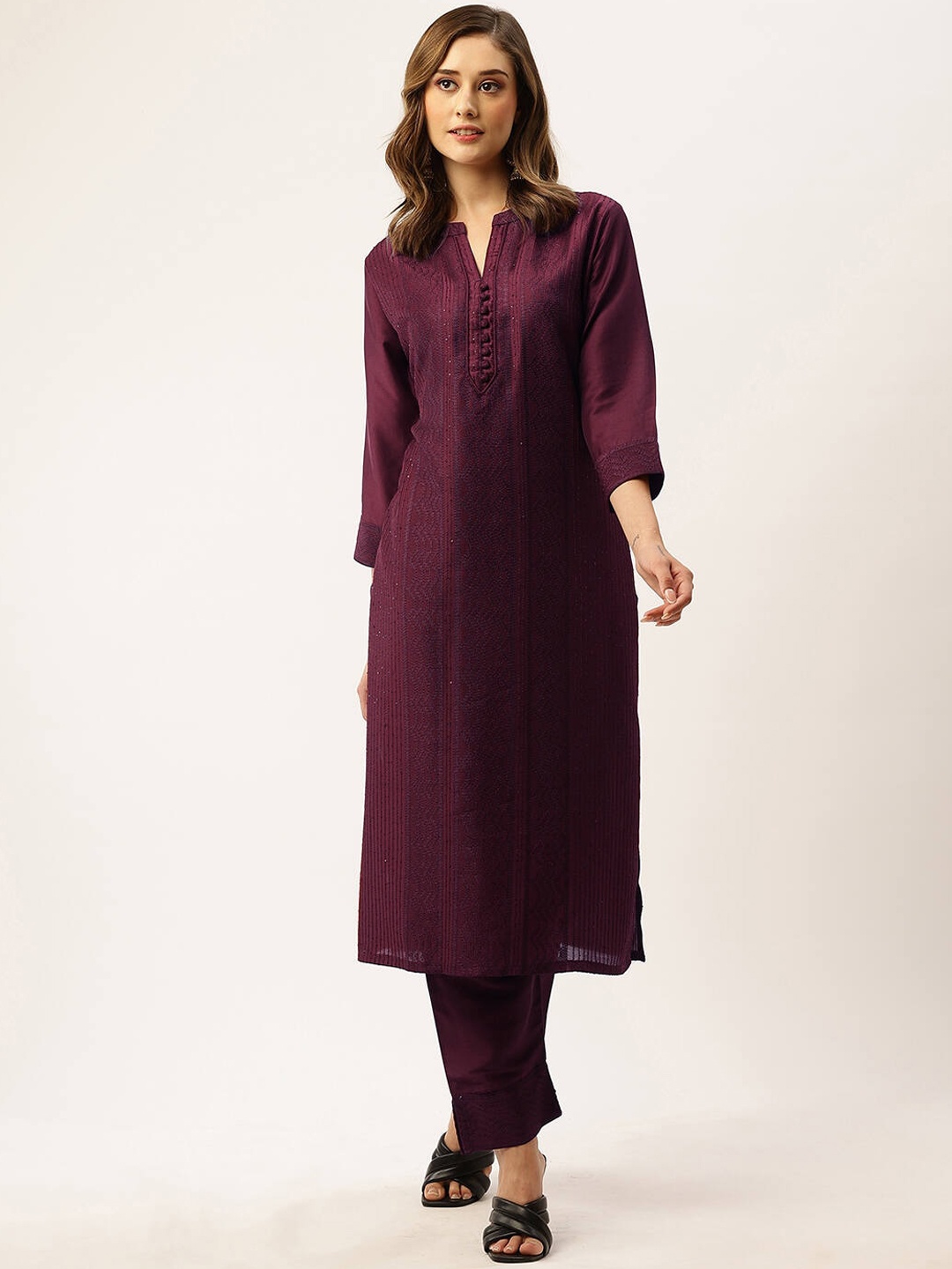 

ZOLA Burgundy Ethnic Motifs Chikankari Embroidered Regular Kurta With Trousers