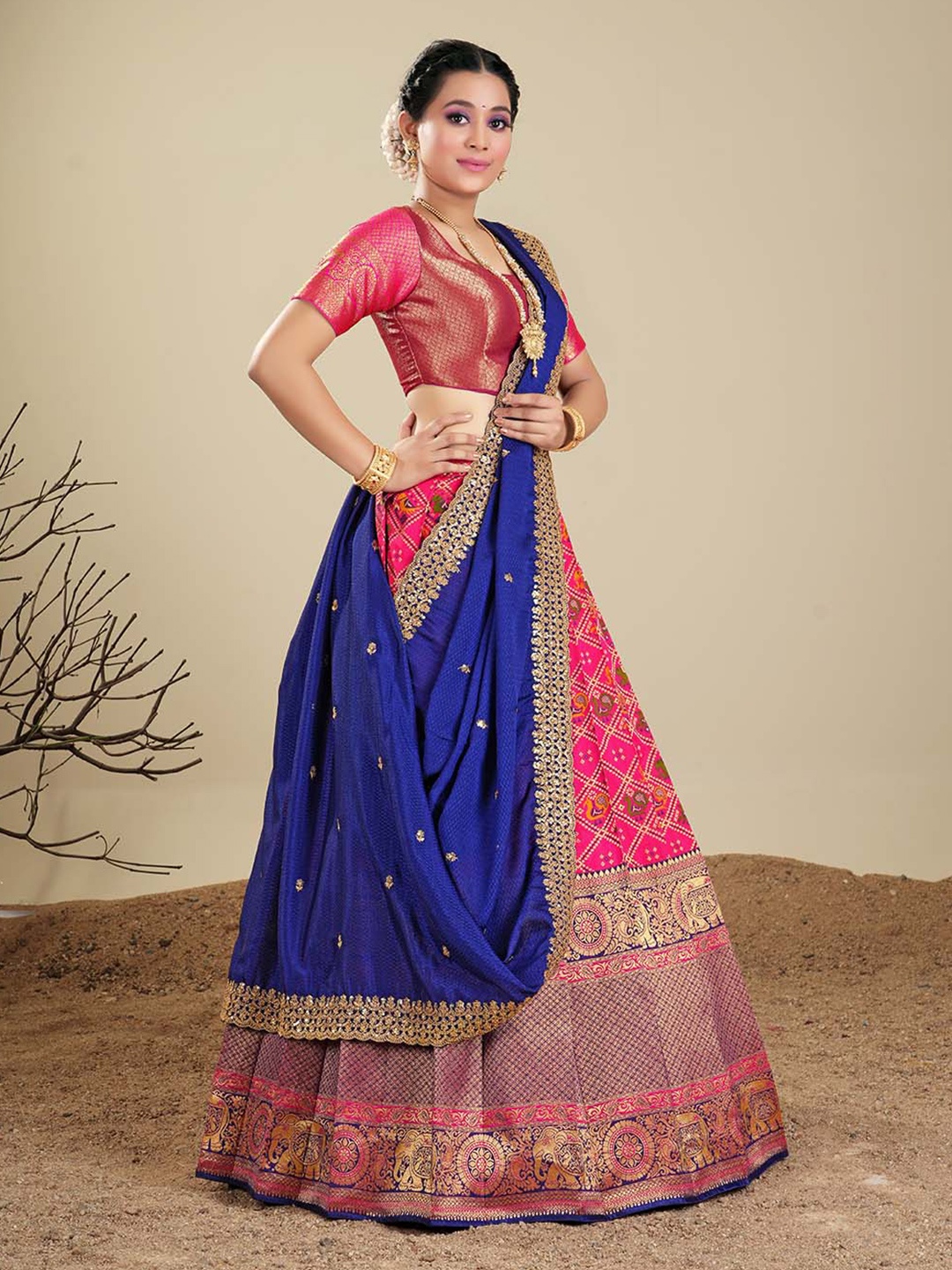 

HALFSAREE STUDIO Semi-Stitched Lehenga & Blouse With Dupatta, Pink