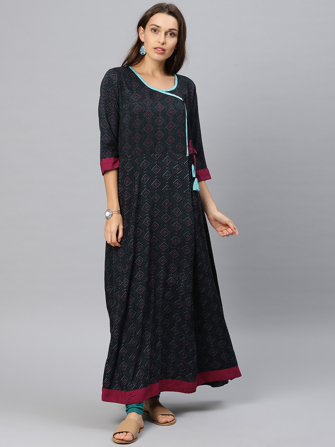 

Shree Women Green & Burgundy Printed Maxi Dress