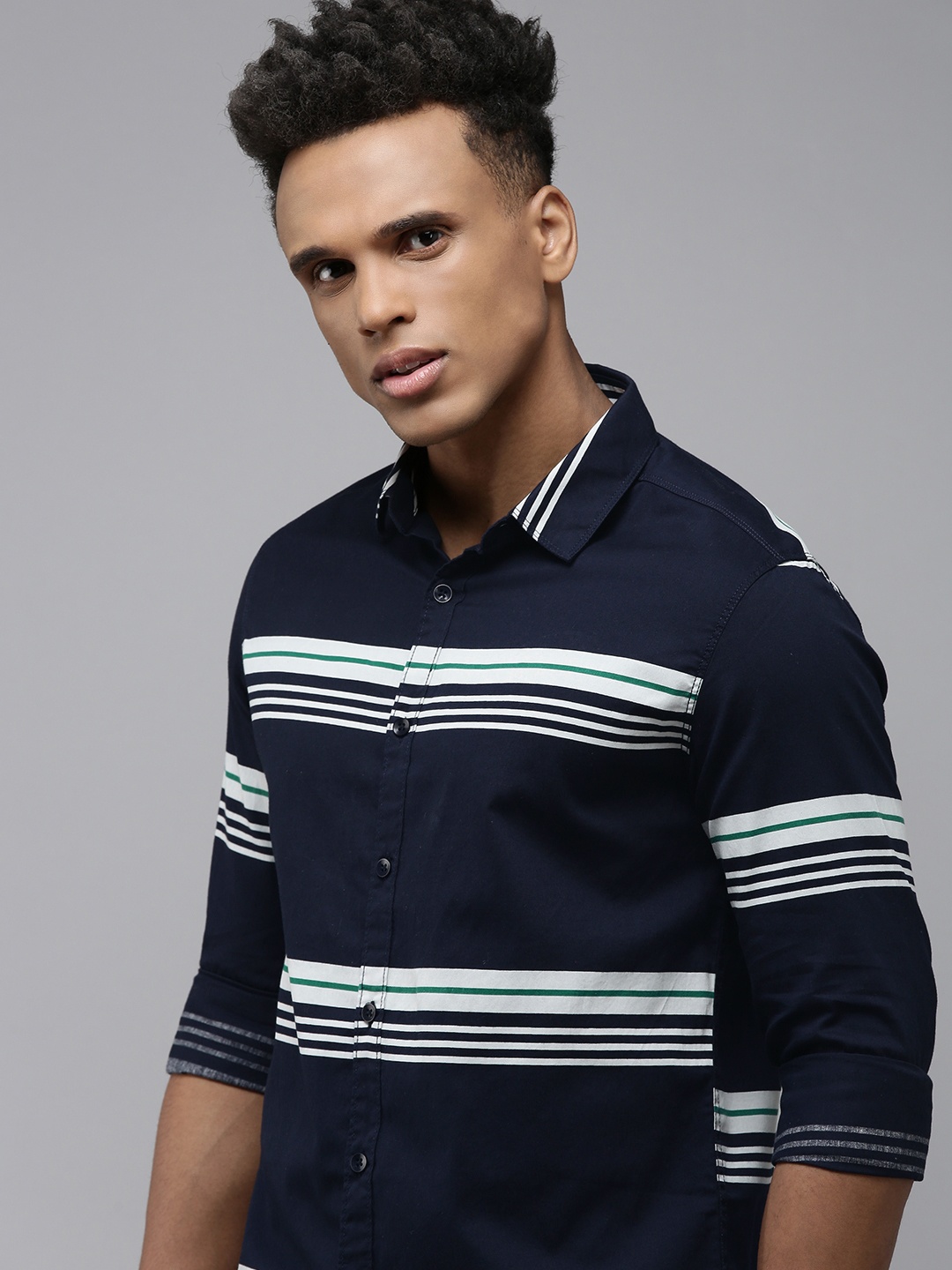 

SPYKAR Slim Fit Pure Cotton Striped Casual Shirt, Navy blue