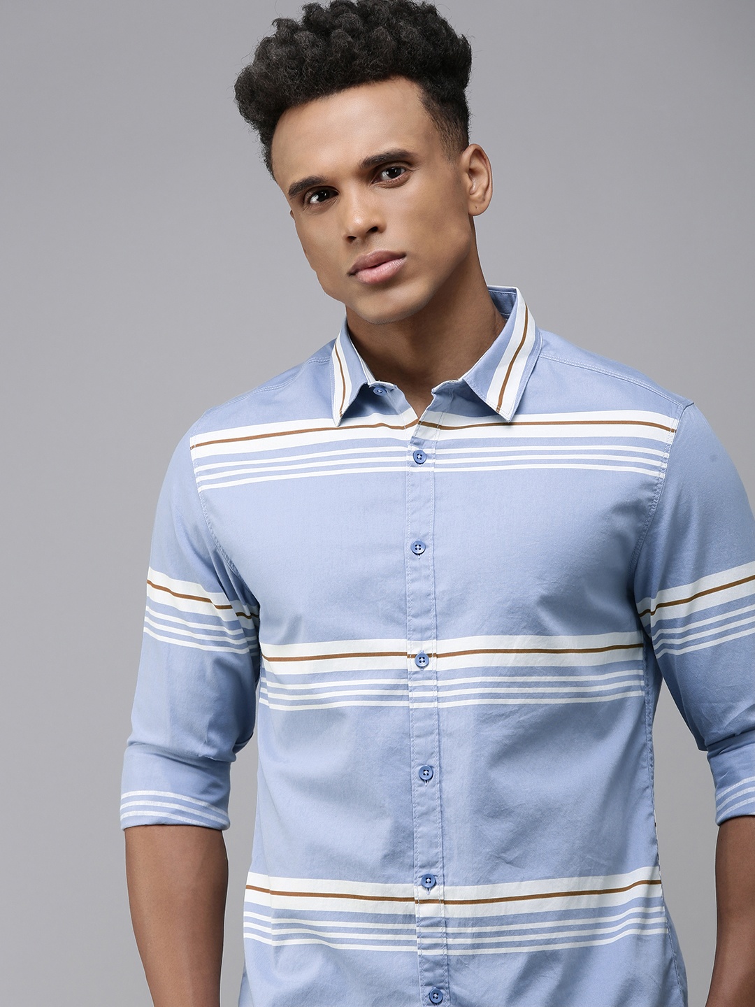 

SPYKAR Pure Cotton Slim Fit Horizontal Striped Casual Shirt, Blue