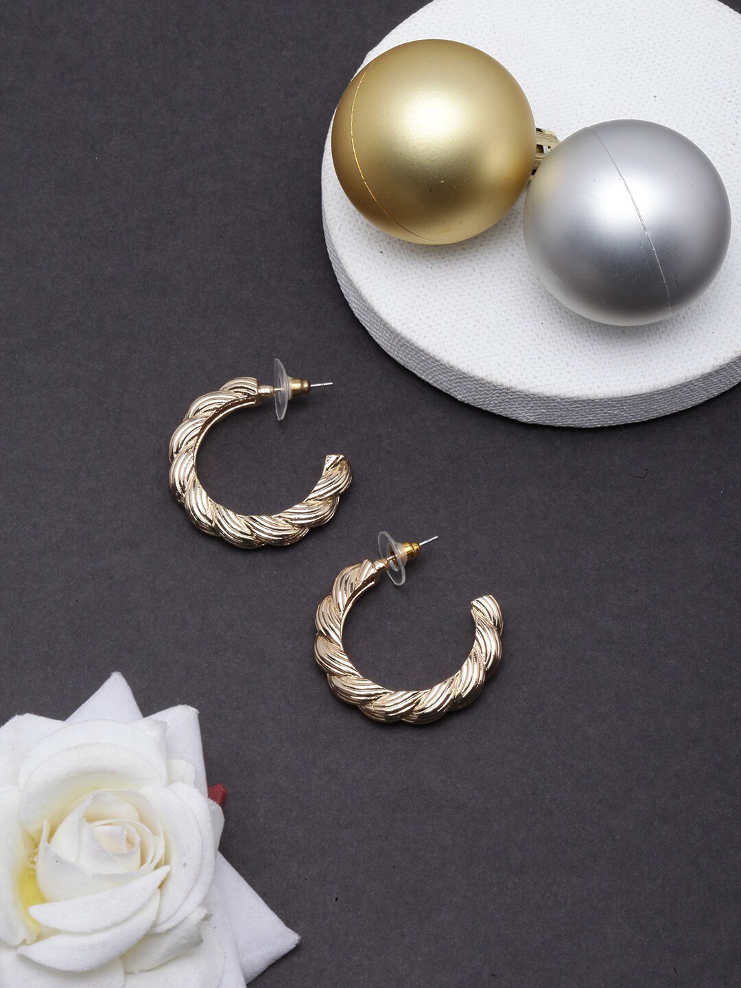 

DIVA WALK Gold-Plated Half Hoop Earrings