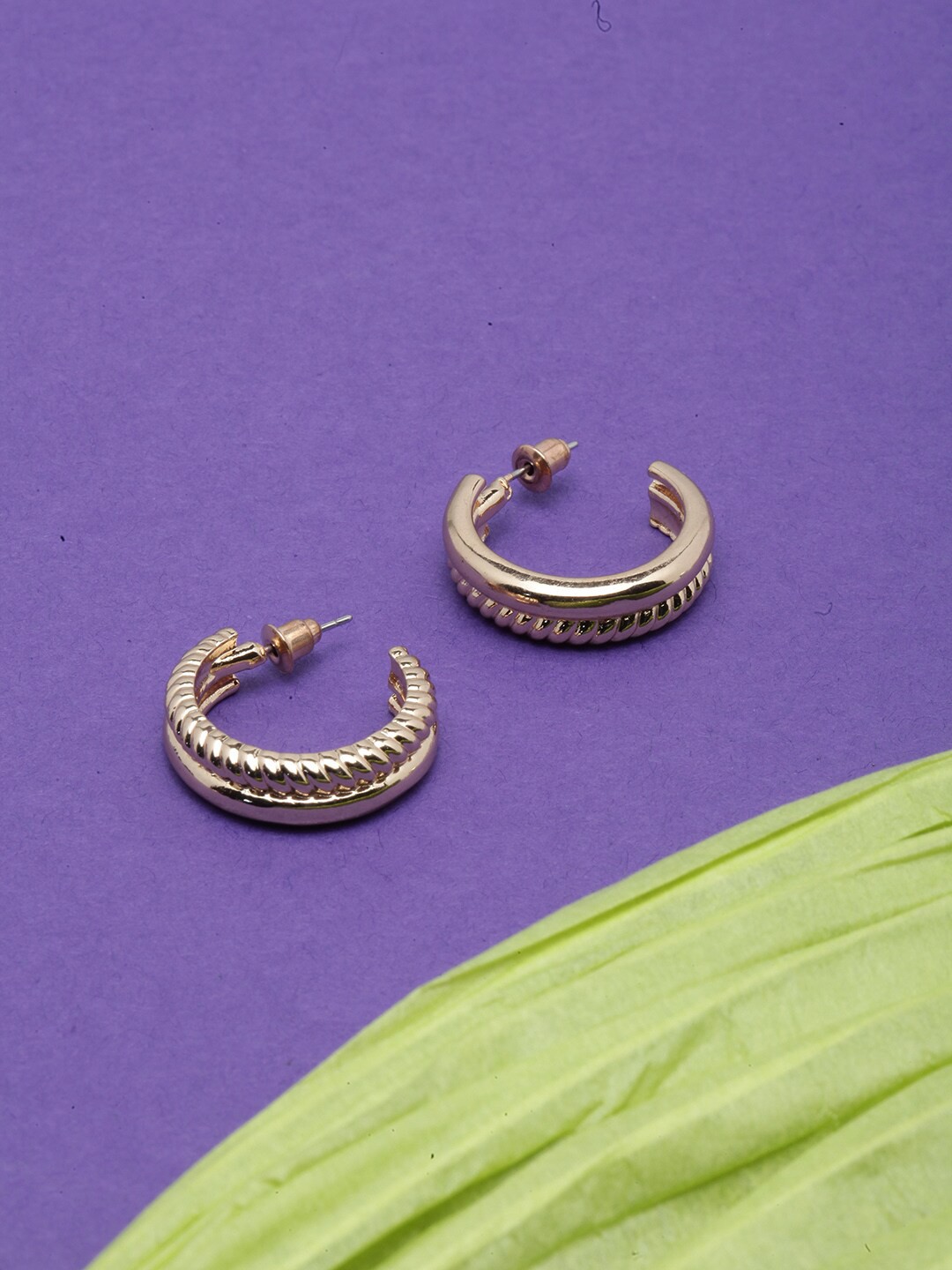 

DIVA WALK Gold-Plated Half Hoop Earrings